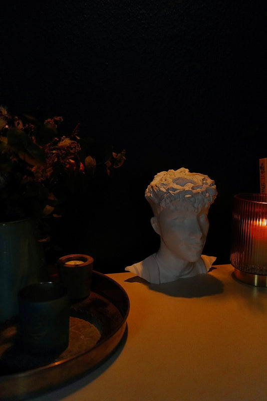 Individuelle Skulptur weis